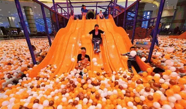 巨蛋来袭剥开迷雾绿地环球梦工厂落地抢票通道全面开启