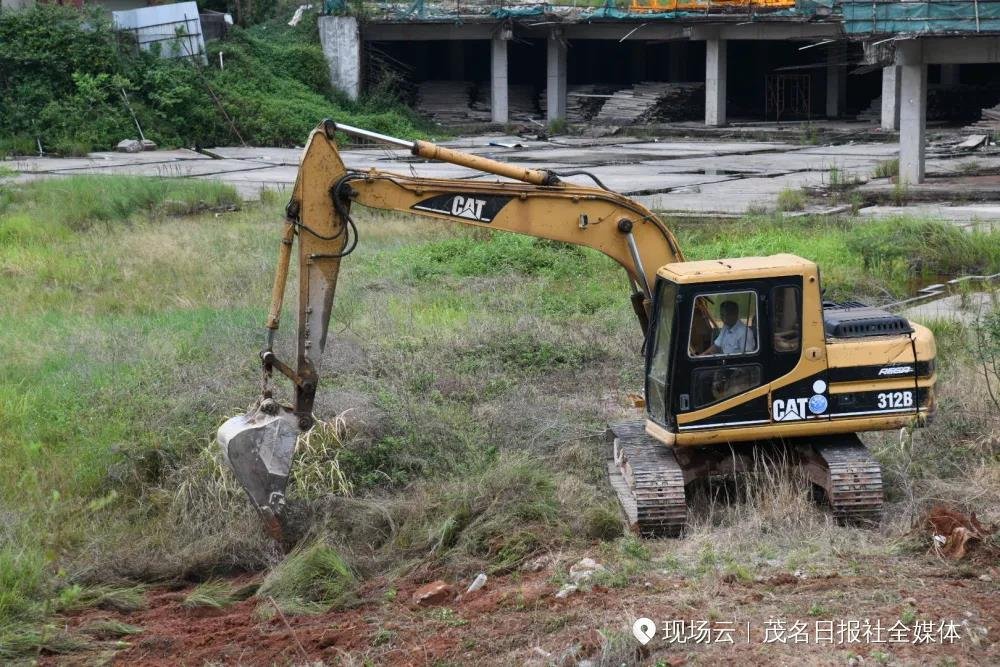 这个烂尾三年的大盘要复工复建了，已签约一线知名房企！