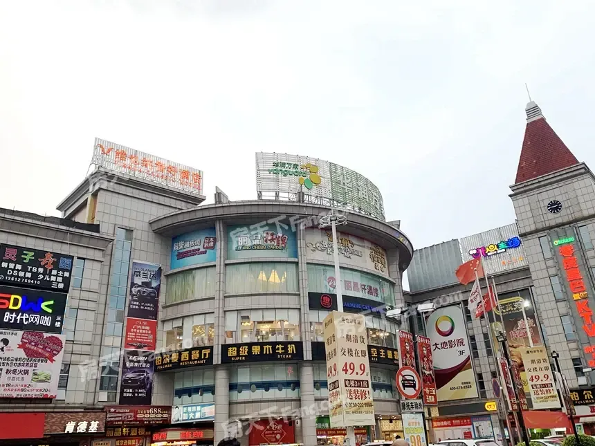 下楼逛街,家门口购物,这才是真正的繁华style