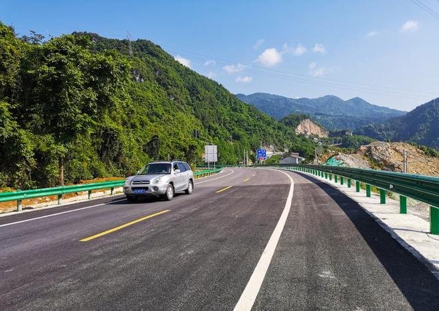 建恩高速拟7月初正式通车 旗峰坝也有了高速口