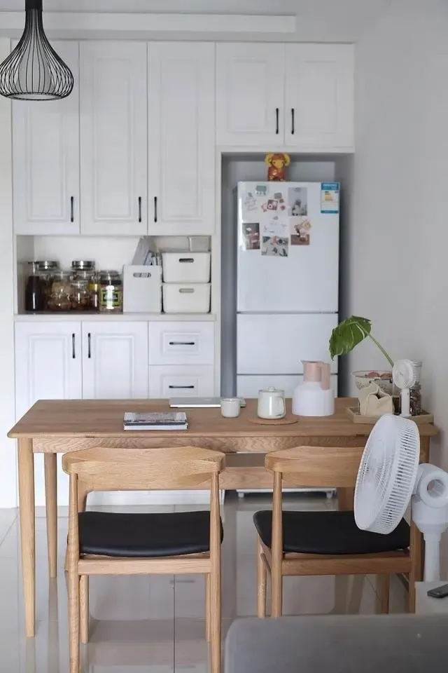 你家冰箱摆放在哪里?这3个位置放冰箱,好看又好用!