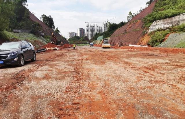 一路连三区 硒都小学门前一新建路拟8月底通车