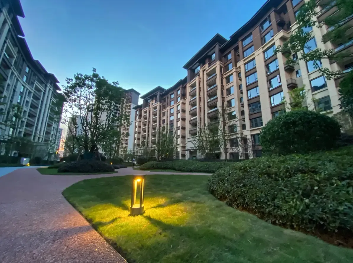 中铁悦龙南山景观展示区开放