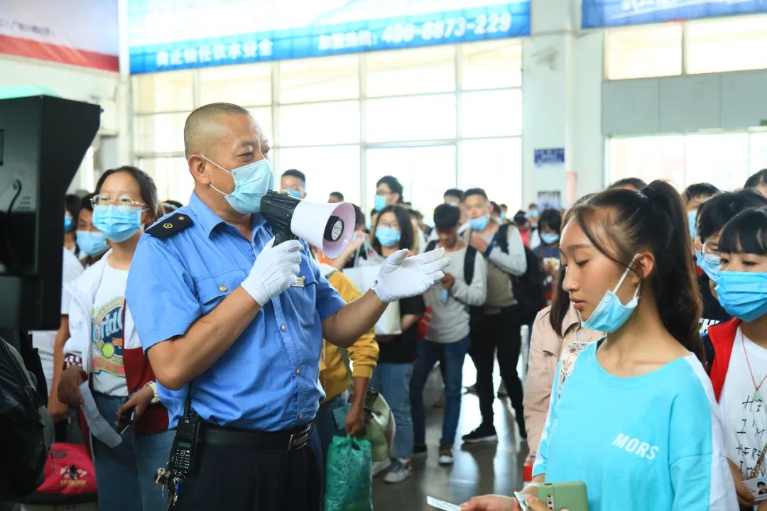 客流恢复至去年同期七成以上!云南铁路暑运发送旅客1027万