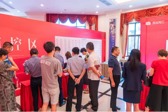 开盘必热销！信达玥珑湾4#楼加推现场，火爆直击