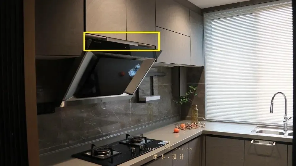 厨房装修这个细节不能错烟道口留吊顶内视觉清爽不占收纳空间