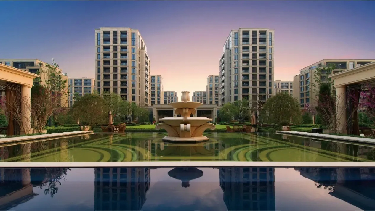 绿城烟台案名首发城市临时会客厅美好启幕