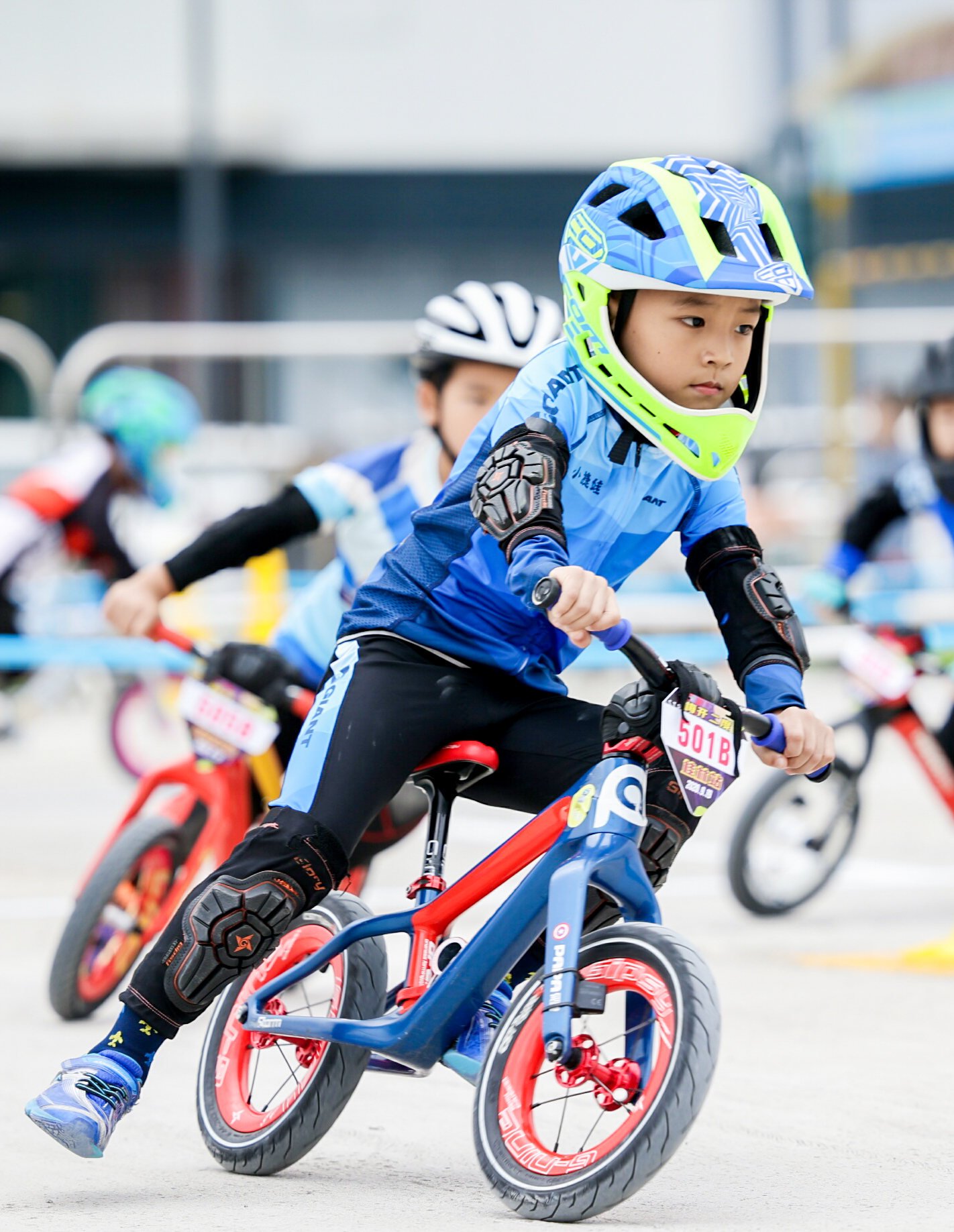 钦州“国贸城市花园”儿童平衡车亲子趣味赛即将震撼开启！