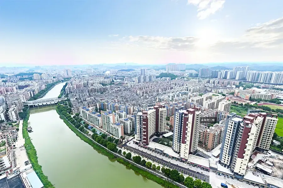 台山城西实拍(拍摄于2020年10月)相比东区和南新区,城西称得上是生