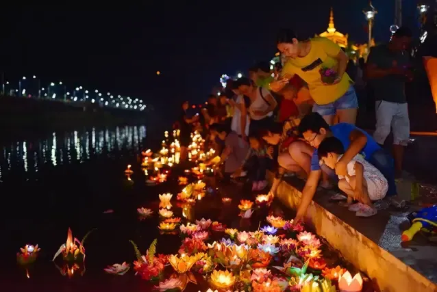 水灯节 | 江月满星辉,版纳最美的节日