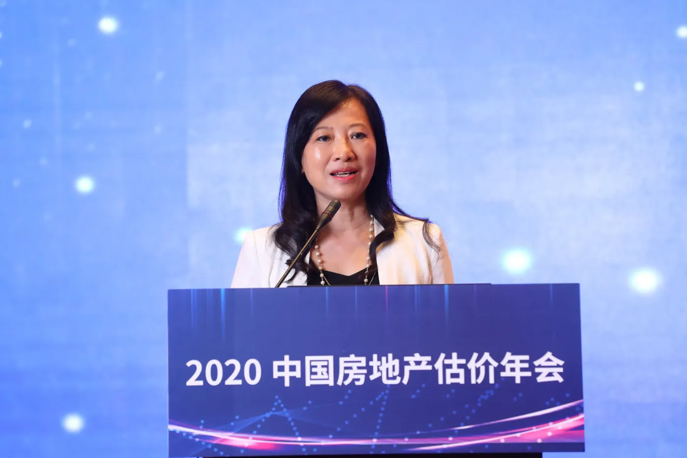 吴青:"乘风"历史新机遇 "深潜"估价新蓝海