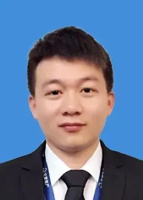杨岩