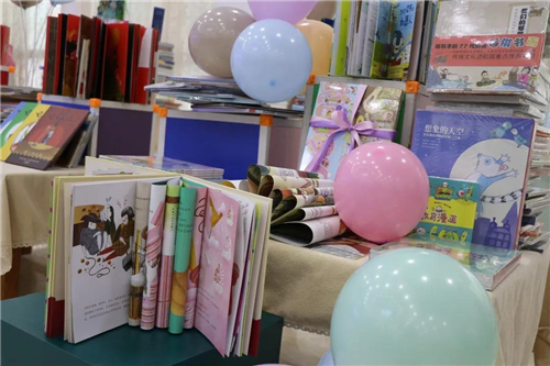 爱育幼苗，建业集团向濮阳市20所幼儿园捐赠100万元儿童绘本！