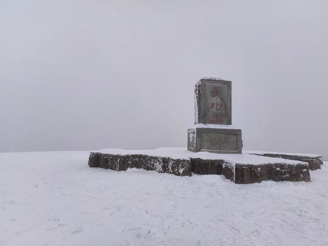 2021年吉安第一场雪，那么轻盈那么美......