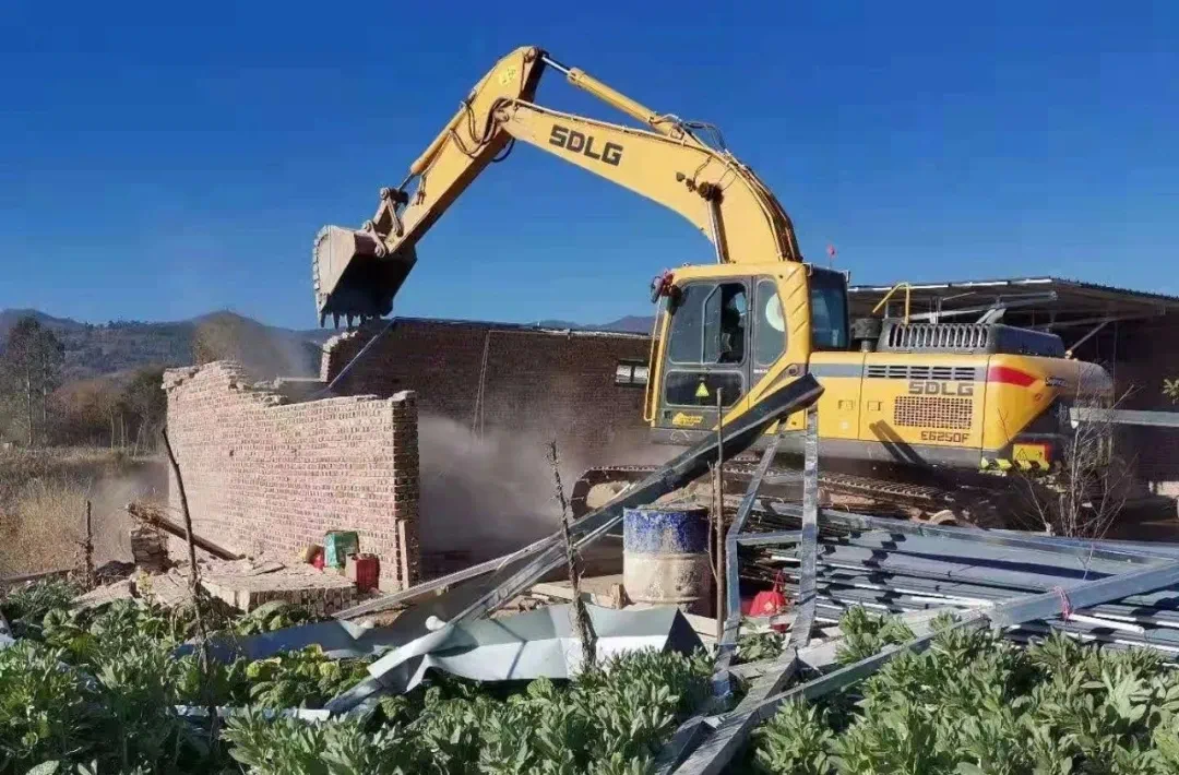 重拳出击!巍山县多个乡镇整治乱占林地建房行为