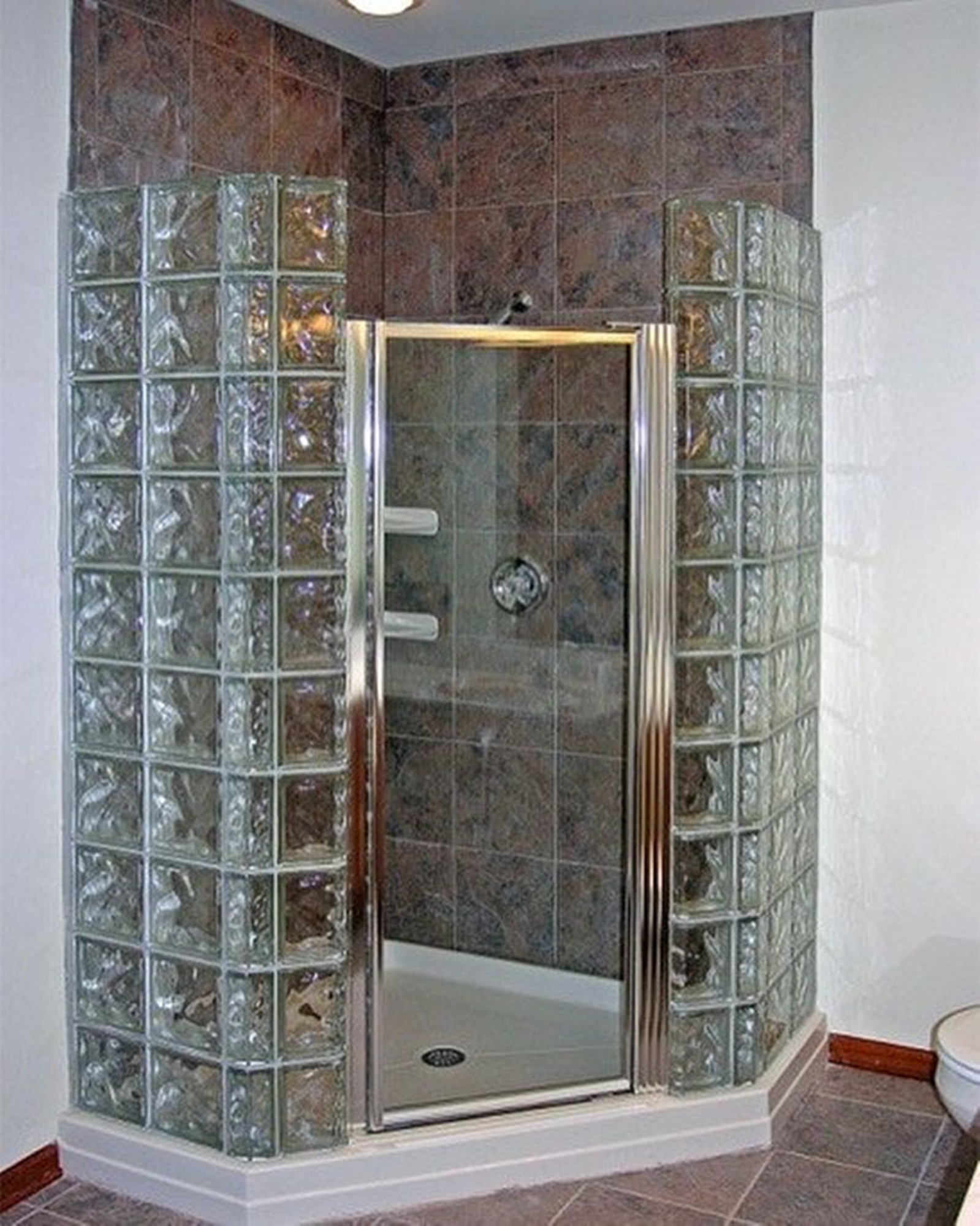 淋浴房砖砌半墙效果图图片