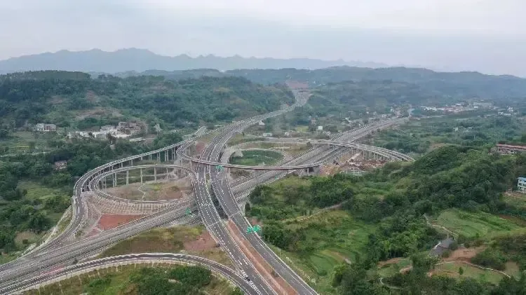 到仙女山更快两江新区到武隆新增一条高速公路