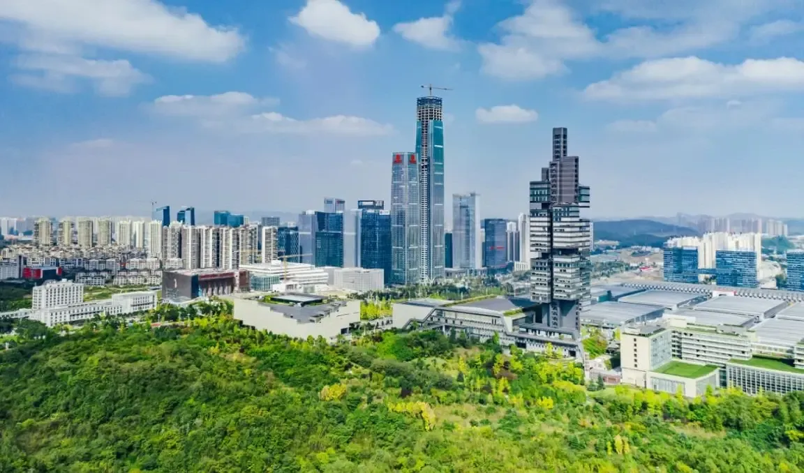 小湖选房抢滩金融会展城贵阳龙湖天曜五一劲销12亿