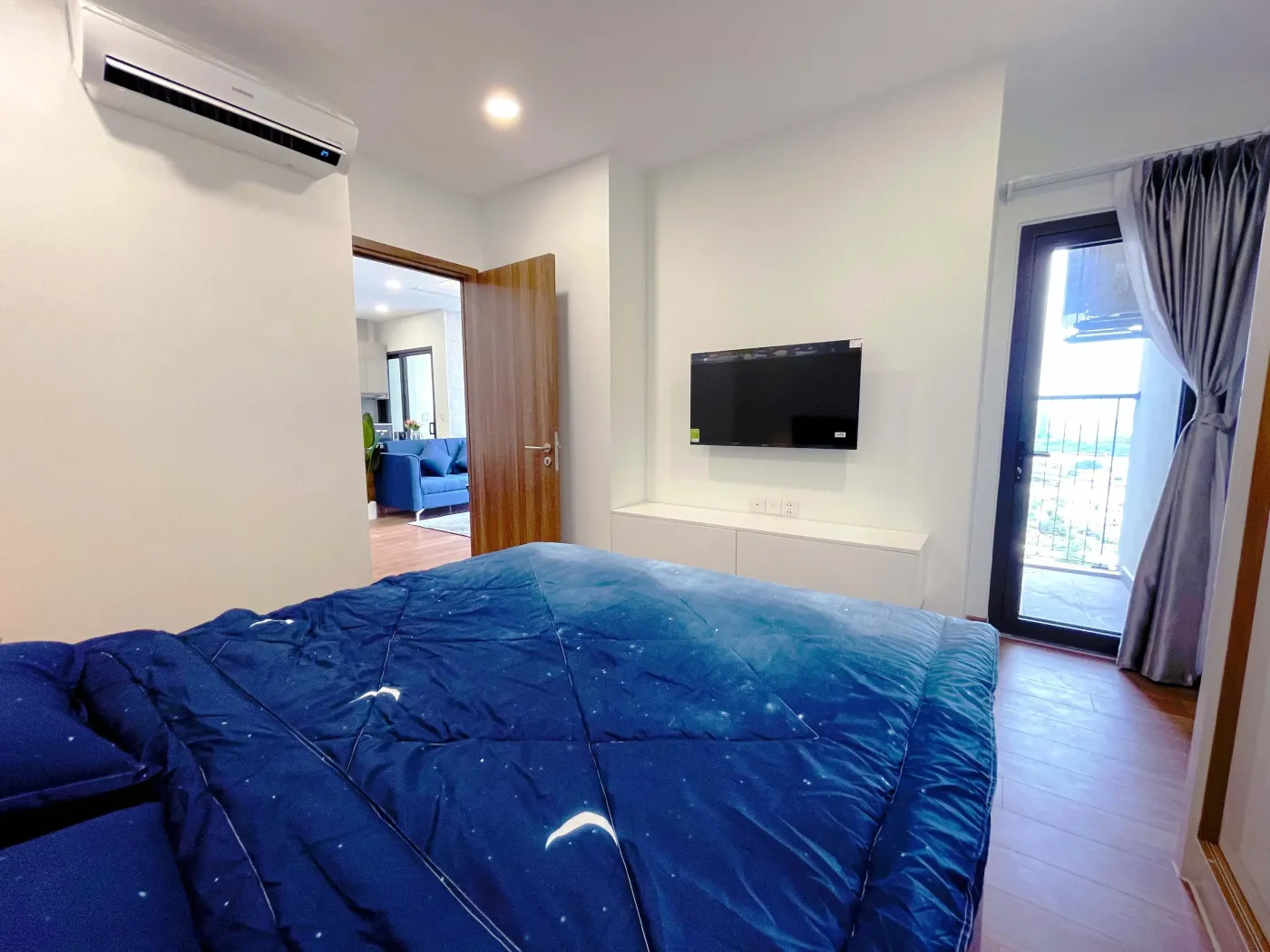 eco green 公寓内部装修实拍,租赁服务紧锣密鼓进行中!