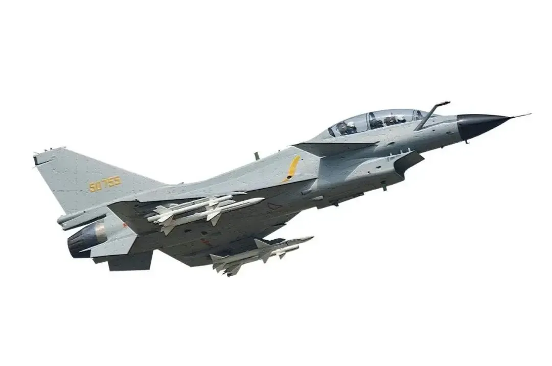 歼-10战斗机国之重器,真机霸气登录.