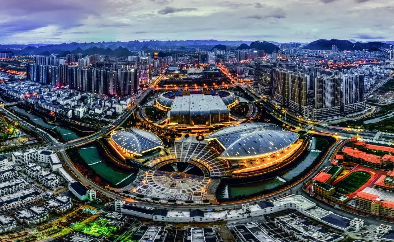 与伟大时代同行悦启迭代人居2021富康城昆明美好生活启幕盛典活动圆满