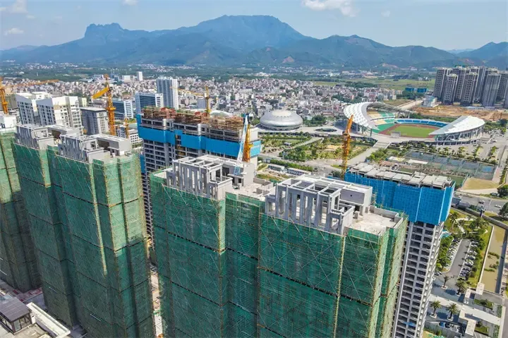 集团公司董事长卢景新到御珑湾项目调研指导工作-贵港新房网-房天下