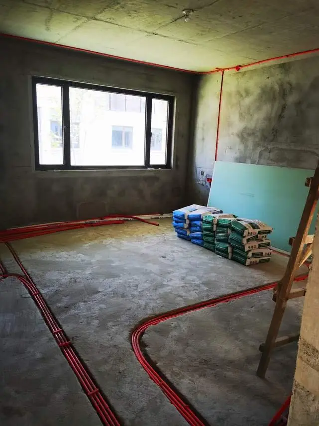 在成都装修房子正确选择装修队的方法不是看单价而是看人品