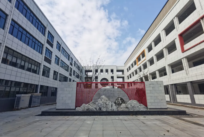 泰兴市两所新建学校已启用！
