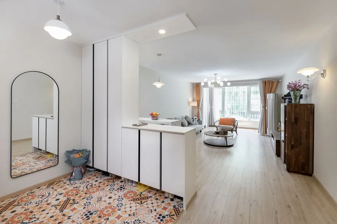 第一次装修不想后悔!113㎡坚持简装,大白墙少吊顶,耐看还省钱_房产资