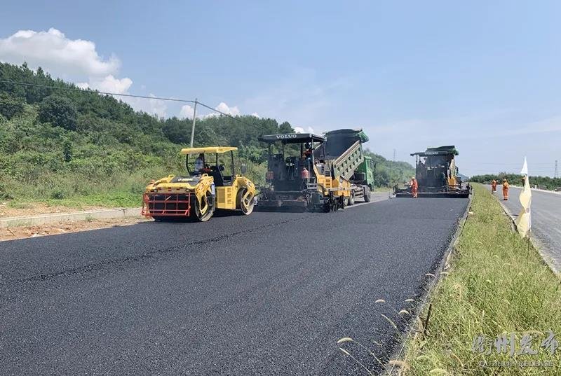 铺设沥青！351国道衢州市区段预计明年6月通车……