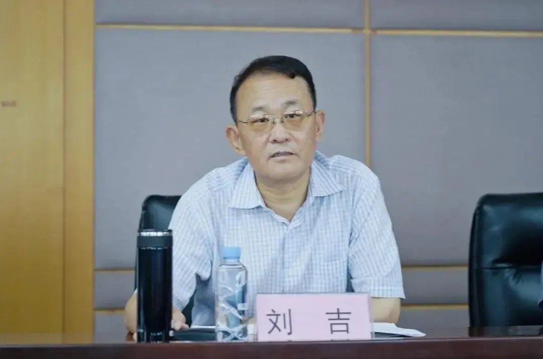 电视台党委书记,台长,总编辑,青岛广电传媒集团党委书记,董事长刘吉