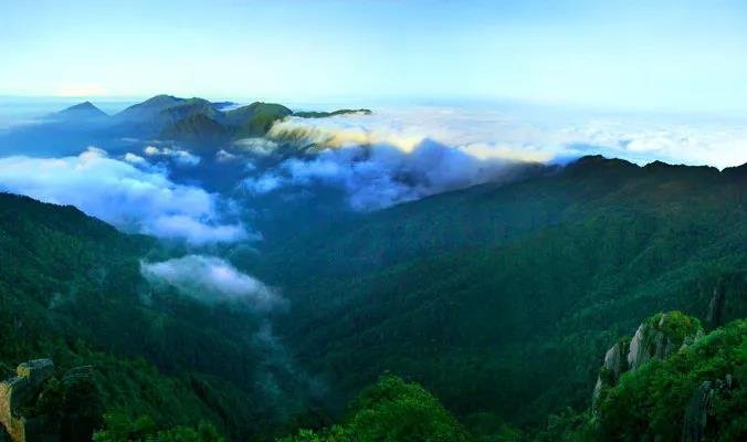 离尘不离城，山水深处，境见当代桃源