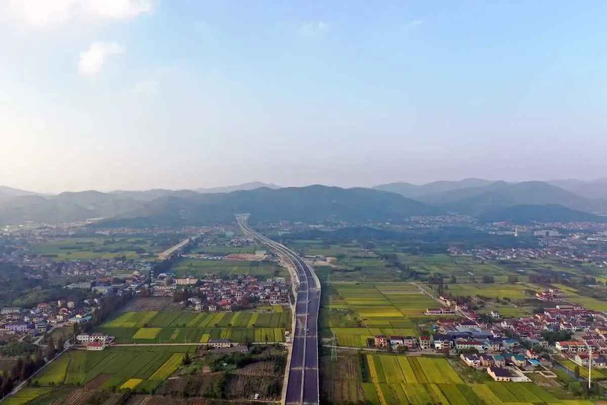 通了胜陆公路余姚段全线贯通