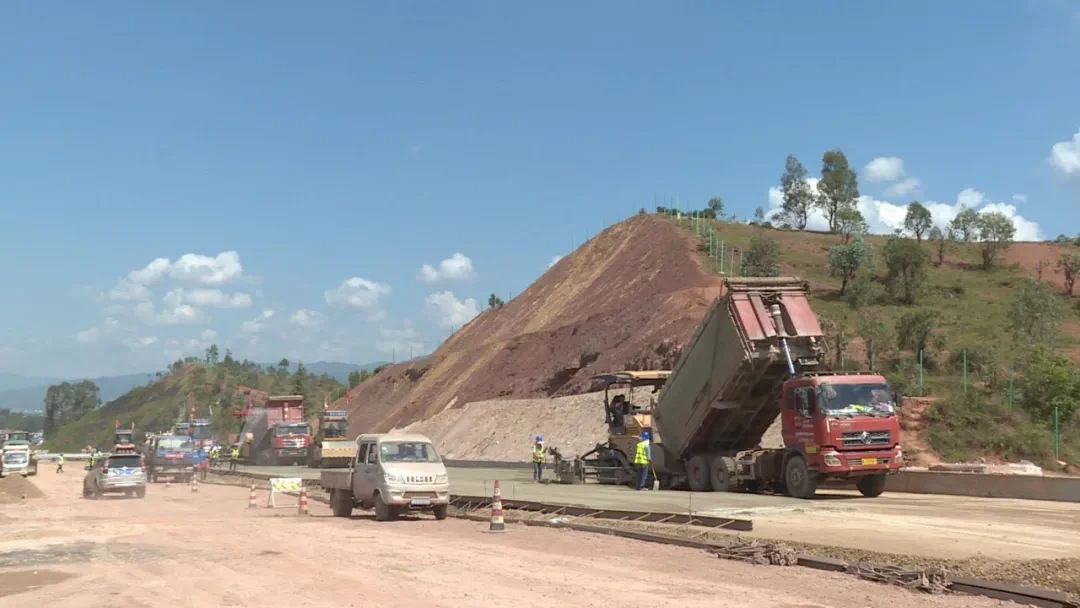 大南高速公路巍山段建设稳步推进 已​完成全年任务的87.9%