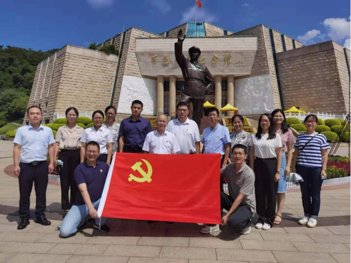 学习百年党史 汲取奋进力量——自治区自然资源和不动产登记中心党支部与我中心党支部开展党建共建活动