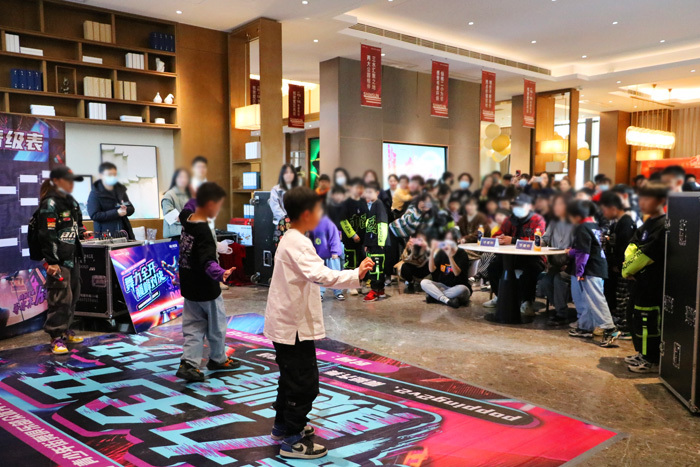 舞力全开，巅峰对决||祥生·观棠府动感街舞，精彩纷呈，燃爆活动现场~