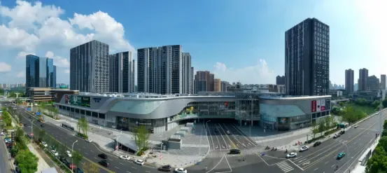 龙湖长沙洋湖天街 珑珠造梦dreaming 2022华中首展