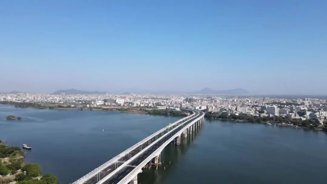 金鸿大桥图片