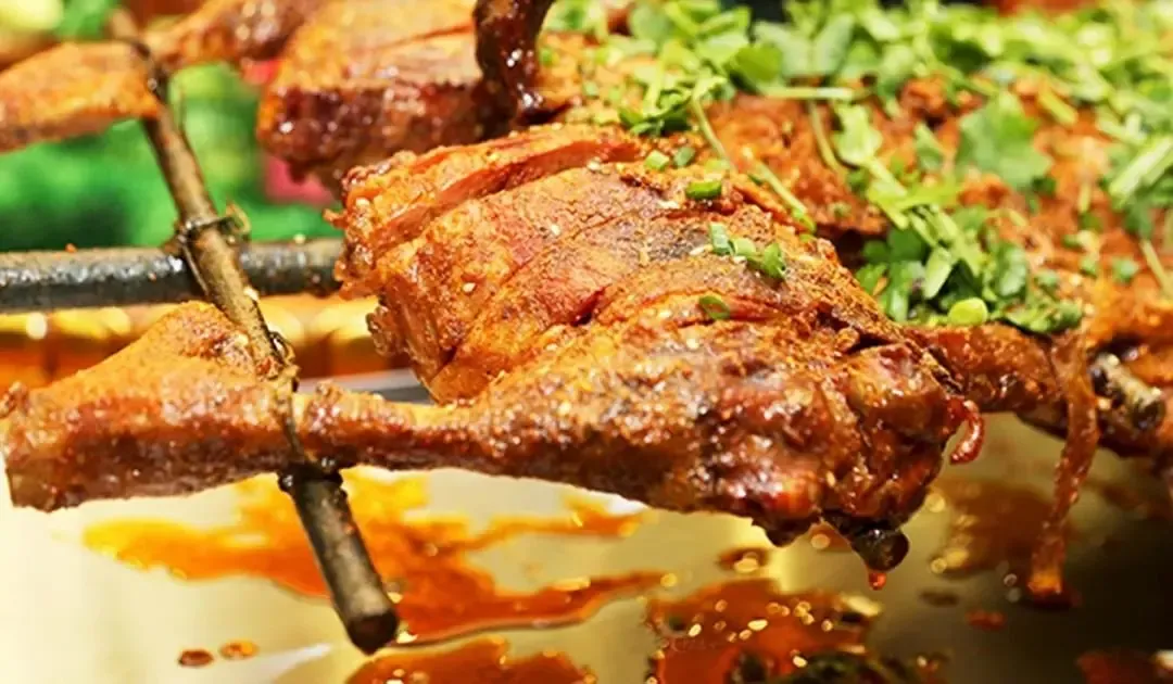 元旦这个楼盘嗨翻天美味烤全羊趣味游戏惊喜好礼