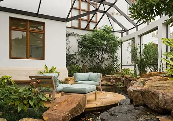 都市户外花园设计赏析让现代入户花园的装修唤起童年的院子