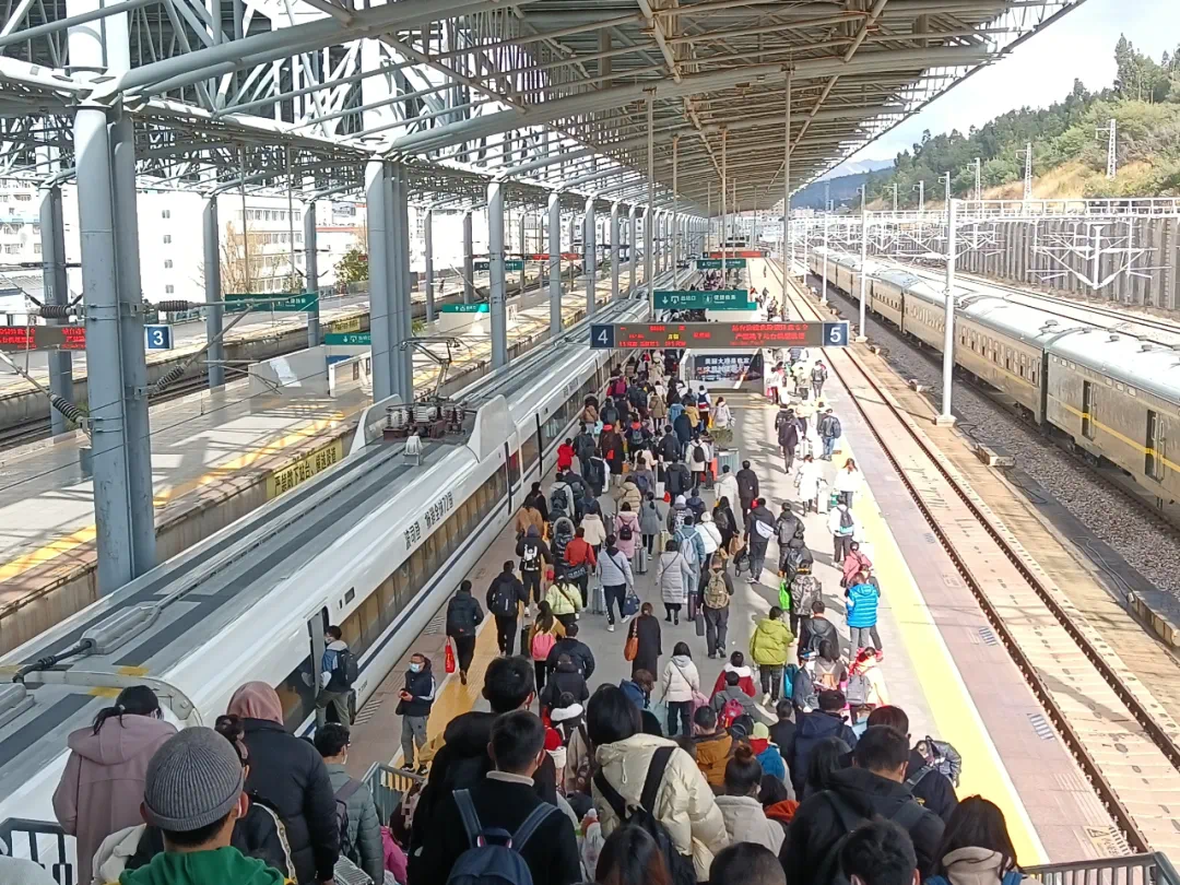 2022年春节假期云南铁路共发送旅客84万人