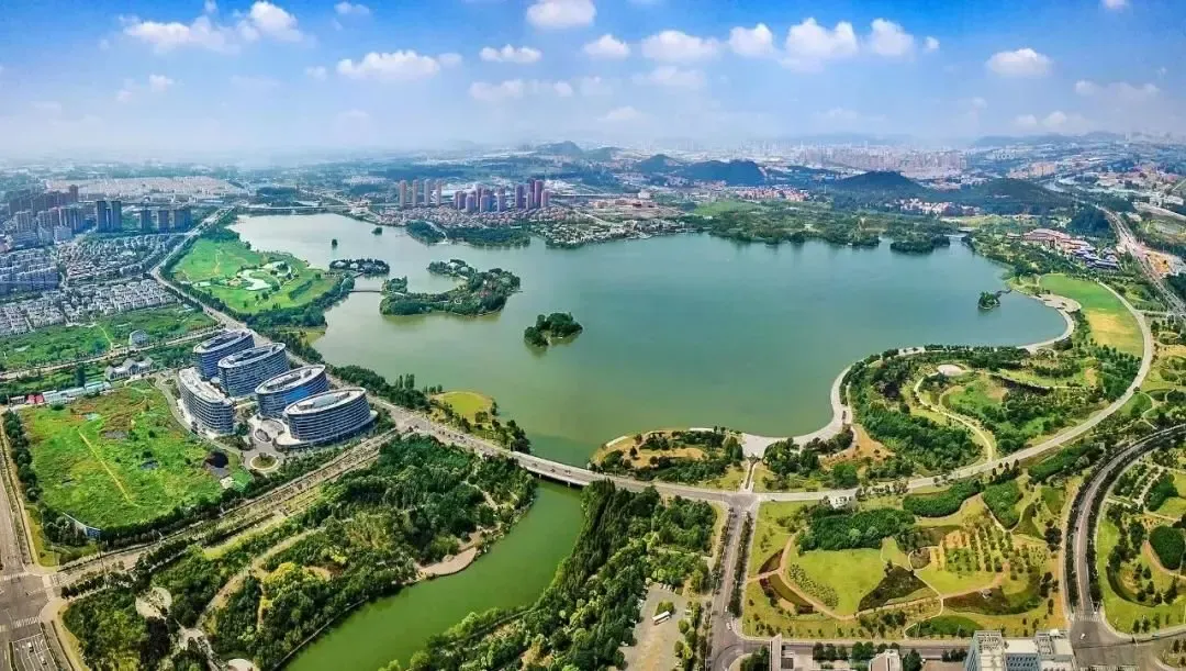 大龙湖东畔,一路之隔的"彩云里"!-徐州新房网-房天下