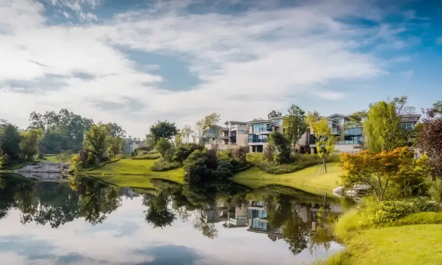 家门口的露营自由,黄龙溪谷是如何做到的?