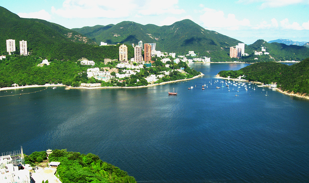 香港浅水湾位于香港最南端赤柱半岛上,李嘉诚,刘德华,周润发…各行业