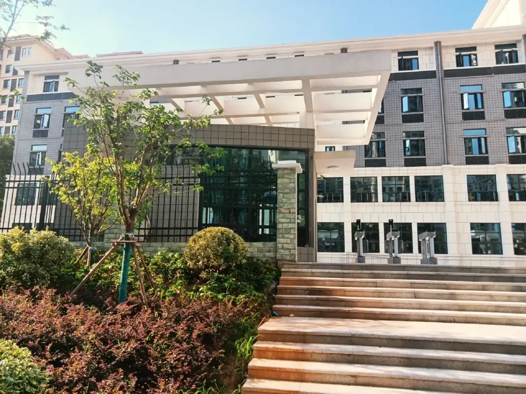 湖北师范大学附属磁湖中学旁给孩子一个美好未来_中冶·黄石公园-黄石