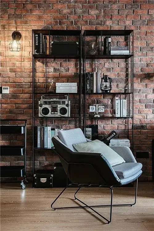 独特的工业风公寓设计 将工业艺术融入家居空间