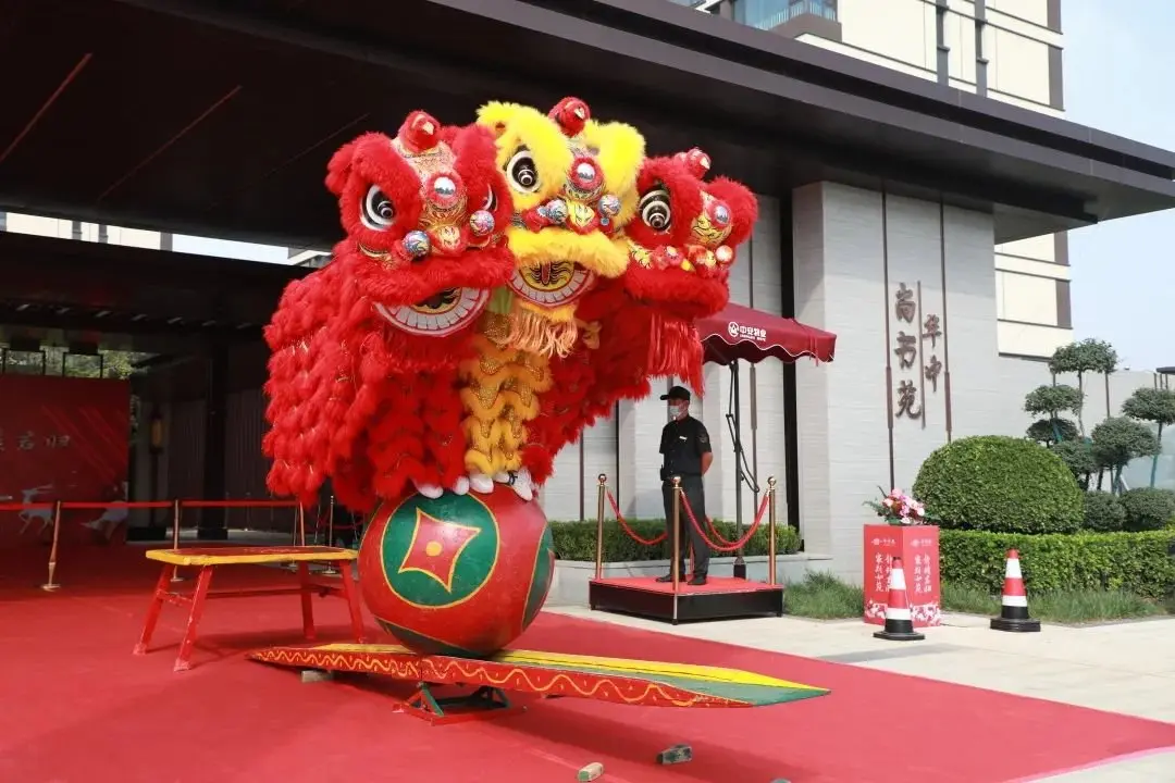 厚德尚善家园情华中集团以铁军担当助力尚书苑提前交付