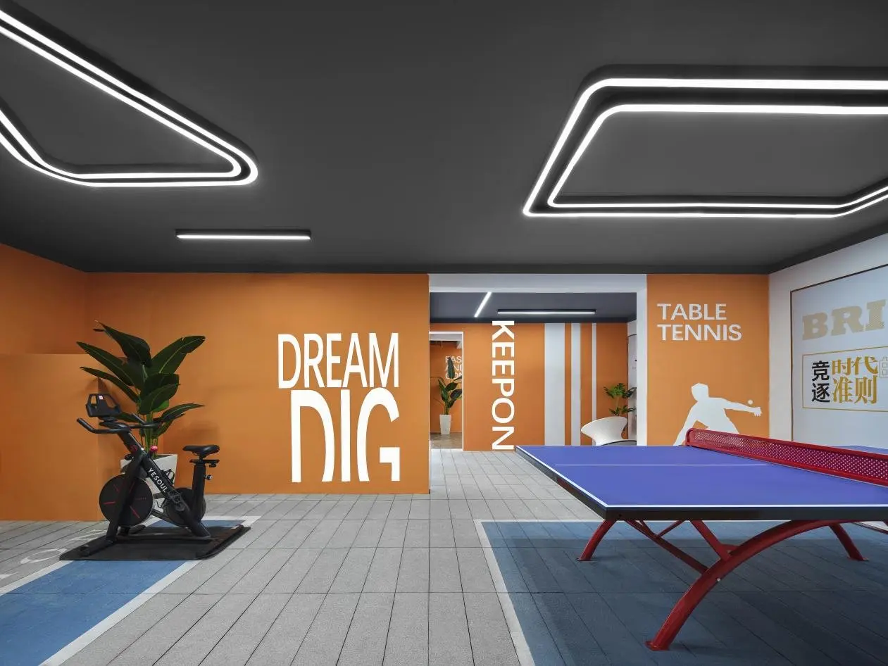 叫上志同道合的好友来一场酣畅淋漓的乒乓球竞赛