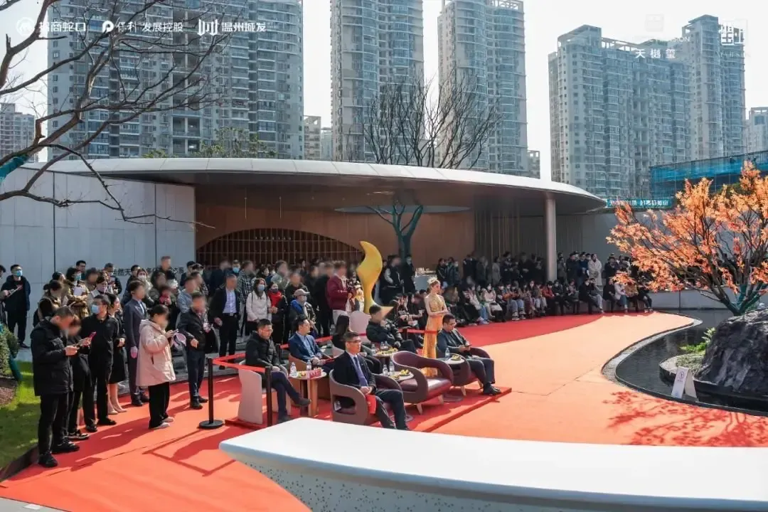 天樾玺「玺上」,为更伟大的天樾玺而来样板空间盛大首秀,划定“CBD黄金-房产资讯-房天下