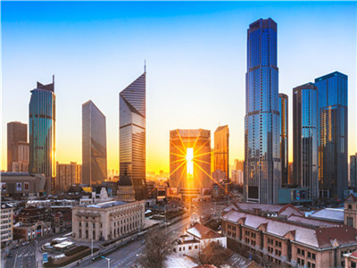 武汉市中心两栋30层高楼被投诉是违建 开发商称“重点工程走的绿色通道,先建后补手续”